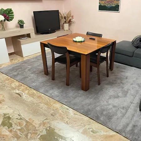 Magnolia Apartment
